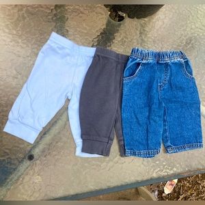 3 Pc Boy’s/Unisex pants 0-3 Months Disney & Child of Mine